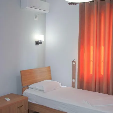 Veal Szálloda 4*