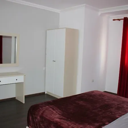 Veal Szálloda 4*